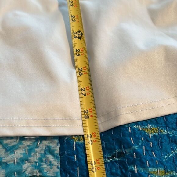 WEARABLE ART. unique graphic on a stunning top. Size large. - Picture 7 of 7